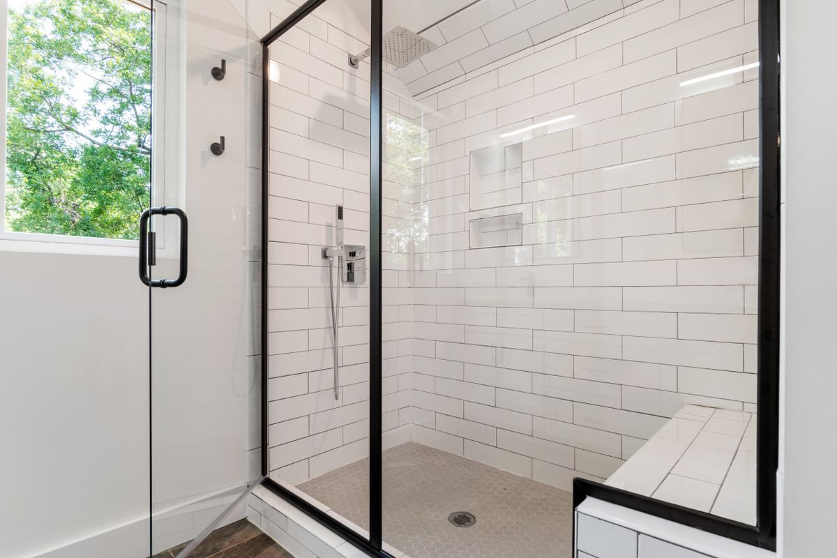 Canceles de baño en Bosques de Anáhuac