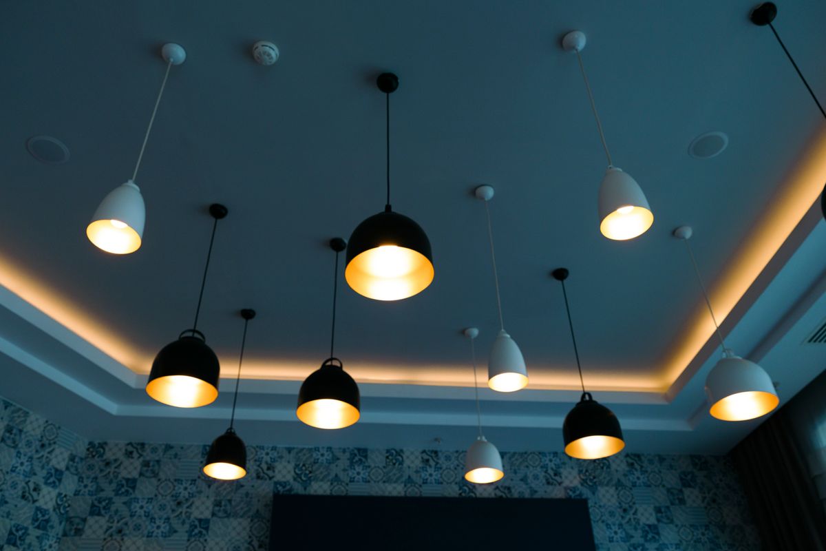 Iluminación en Lomas de Cortes