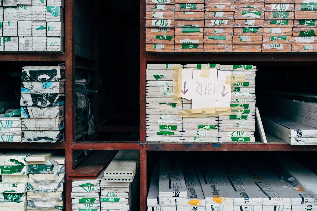 Perfiles metálicos y de aluminio en Zona Fundadores