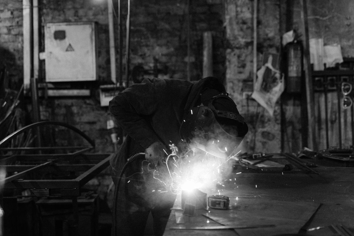 Soldadura en Complejo Industrial Mitras Primer Sector